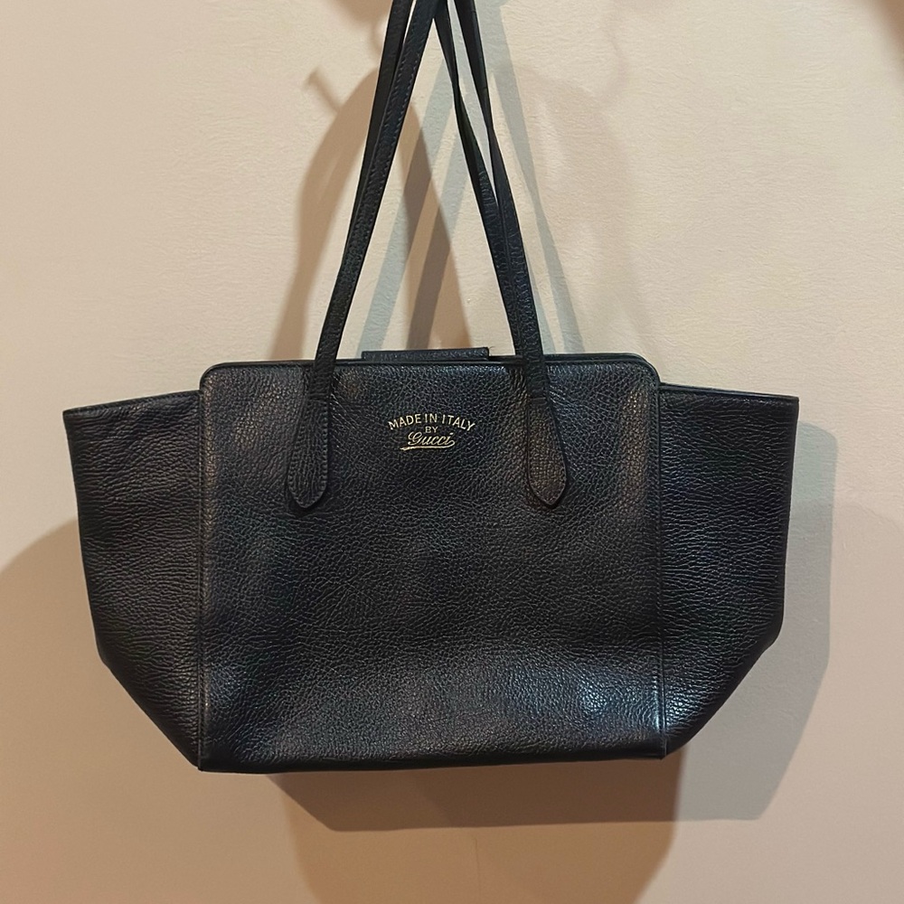 Gucci Black Textured Leather Tote